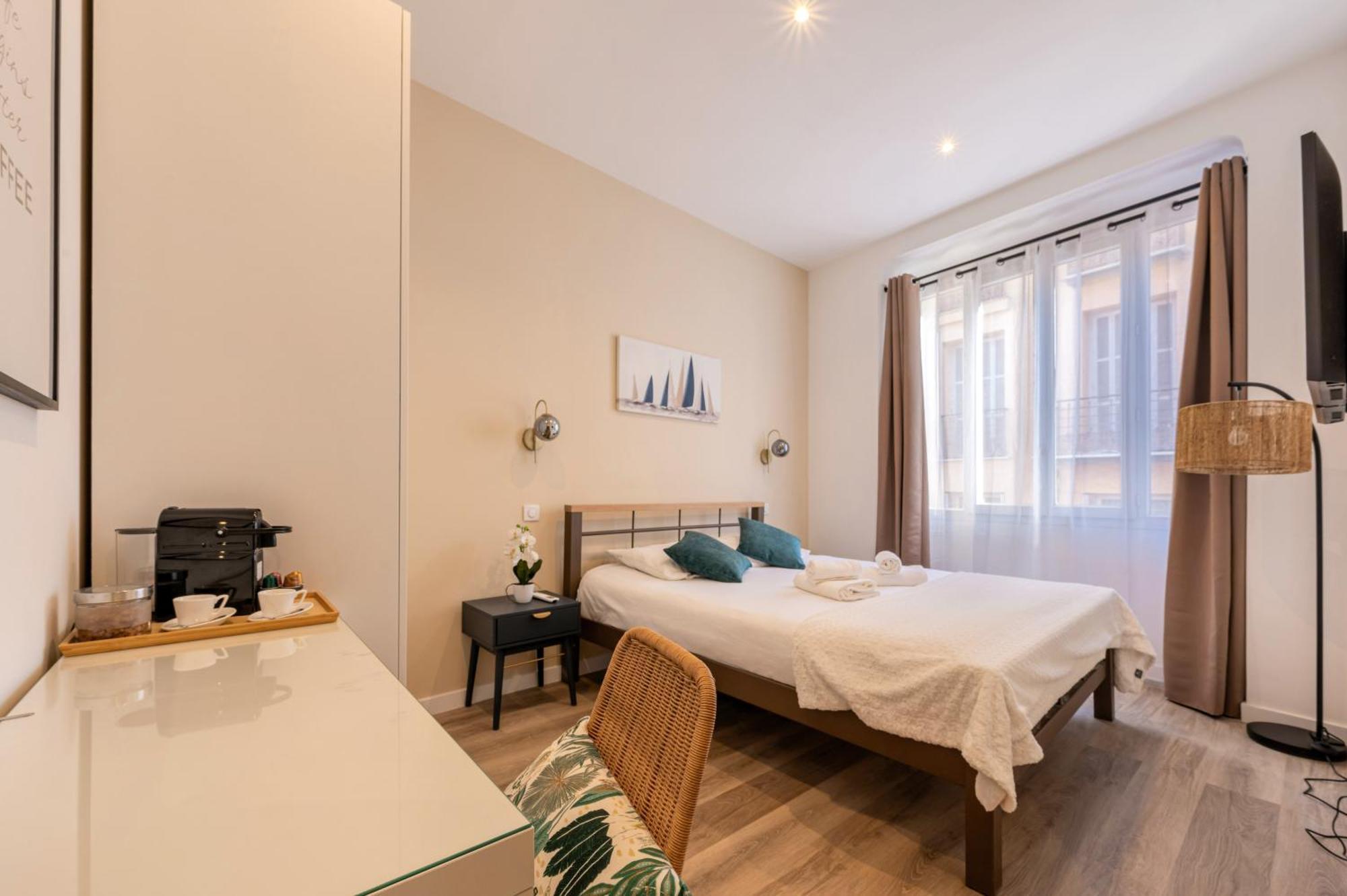 ניס Guest House Chez Bastien מראה חיצוני תמונה